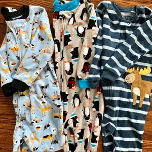 Bnwot Carter’s fleece footed sleepers 3T